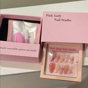Pink lady nail studio handmade reusable Press-On nails pink nwt